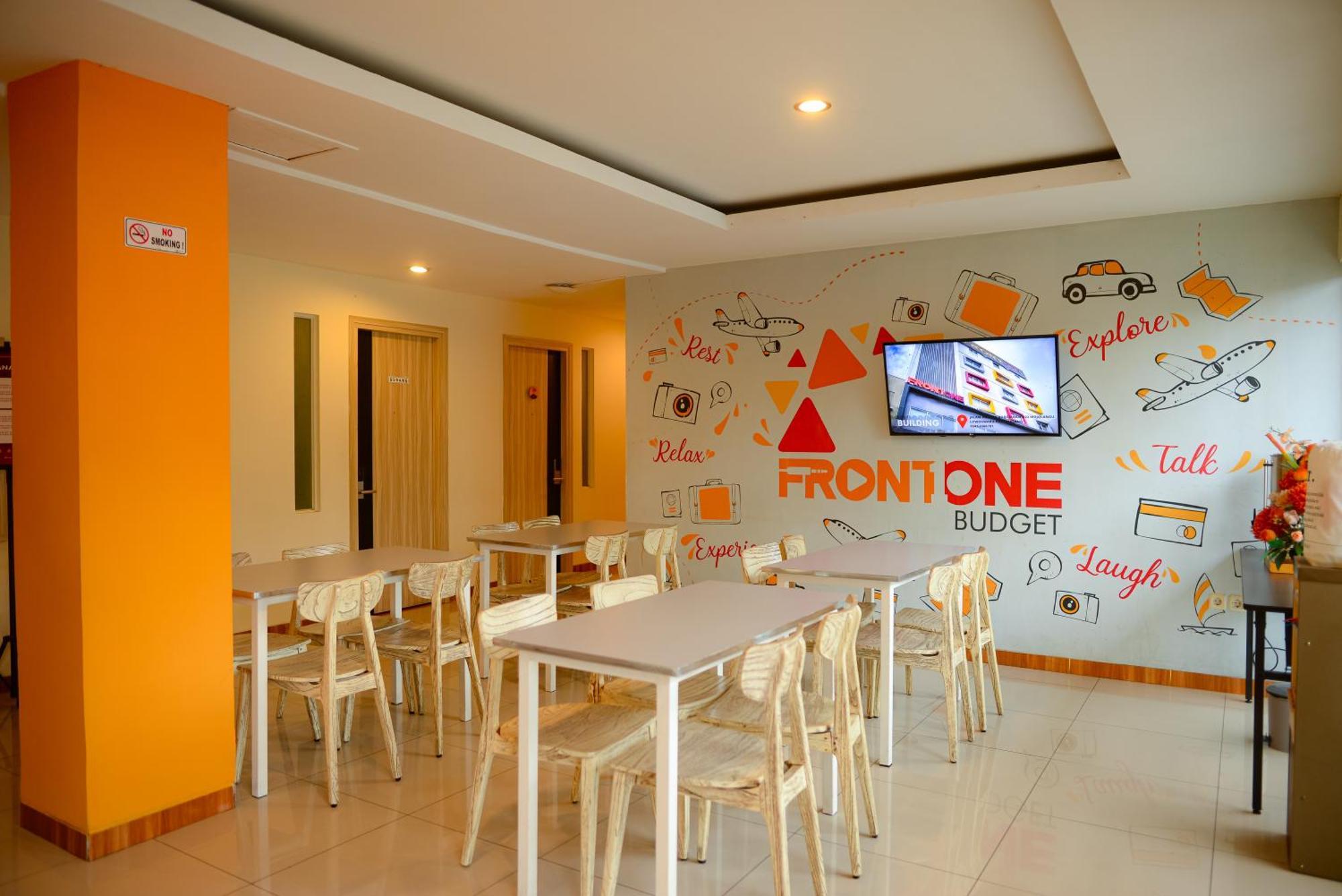 Front One Budget Malang By Azana Dış mekan fotoğraf
